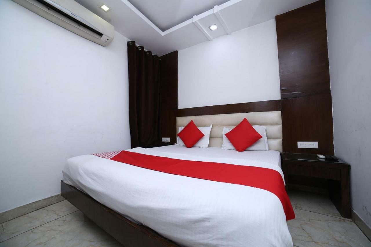 Oyo 11150 Hotel Jmd Rooms Νέο Δελχί Εξωτερικό φωτογραφία